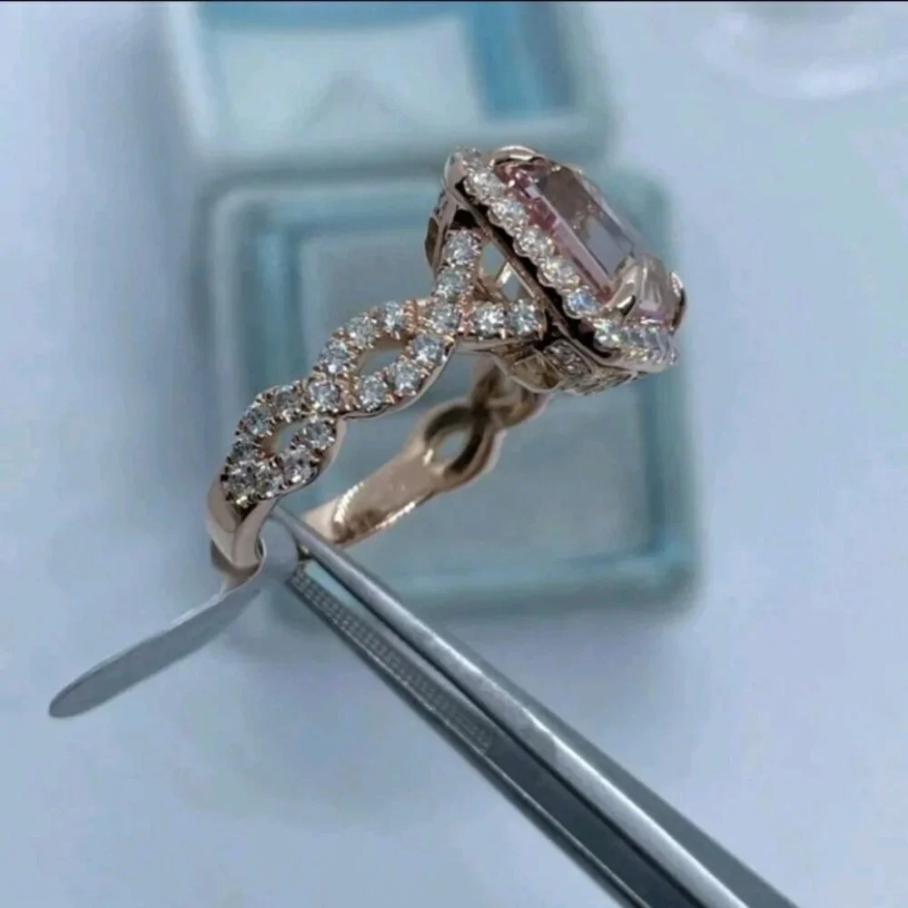 1Pcs Fashionable Shiny Rose Gold-Color Alloy Square Decorated Ring